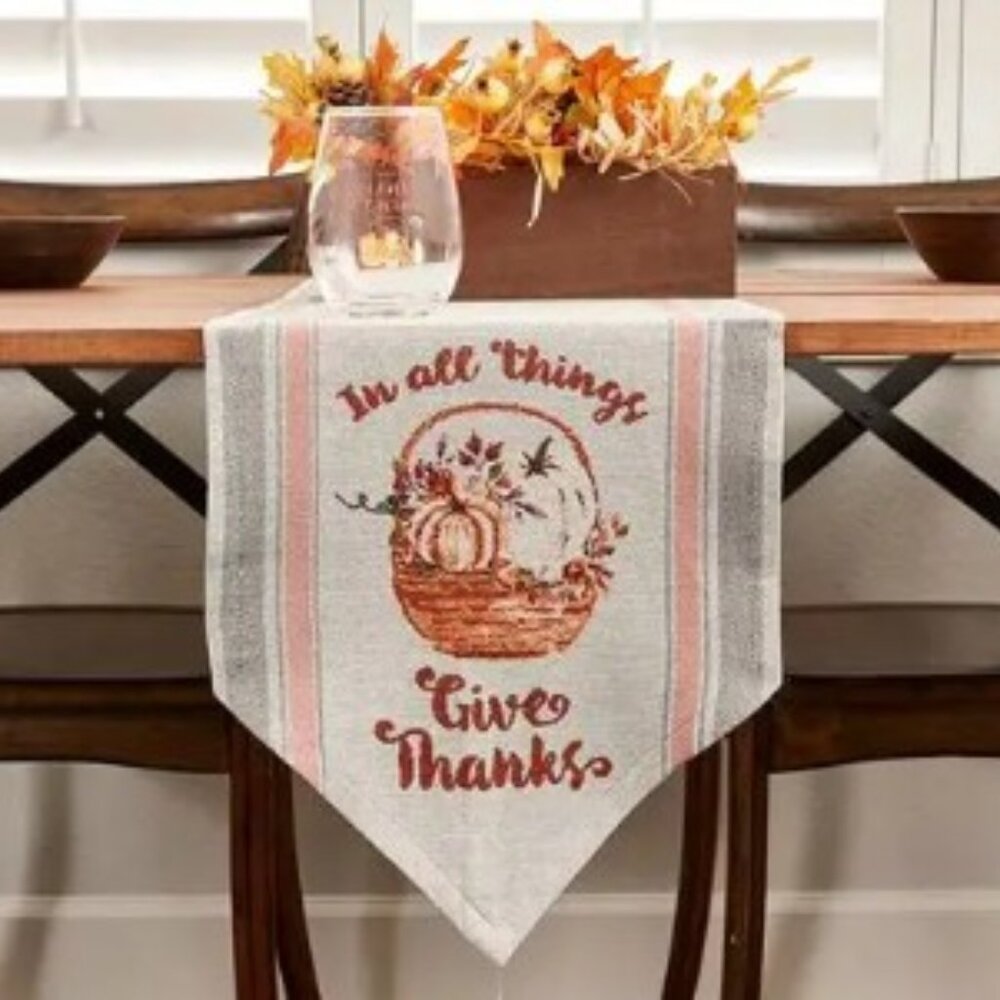 NWT, Heartfelt gray table runner "In All Things Give Thanks"